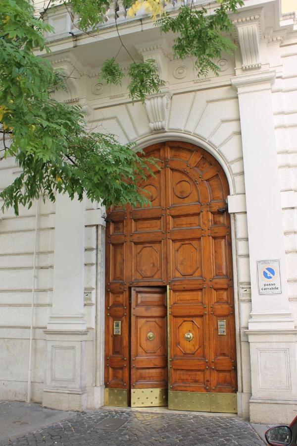 Hotel Little Rose Haven Roma Exterior foto